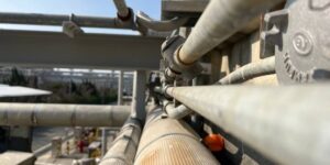 거친 표면 현장 사진 산업 현장 파이프